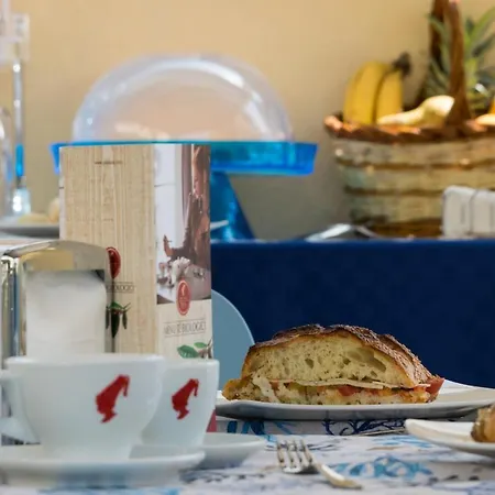 La Dimora Del Pescatore Bed & Breakfast 2*